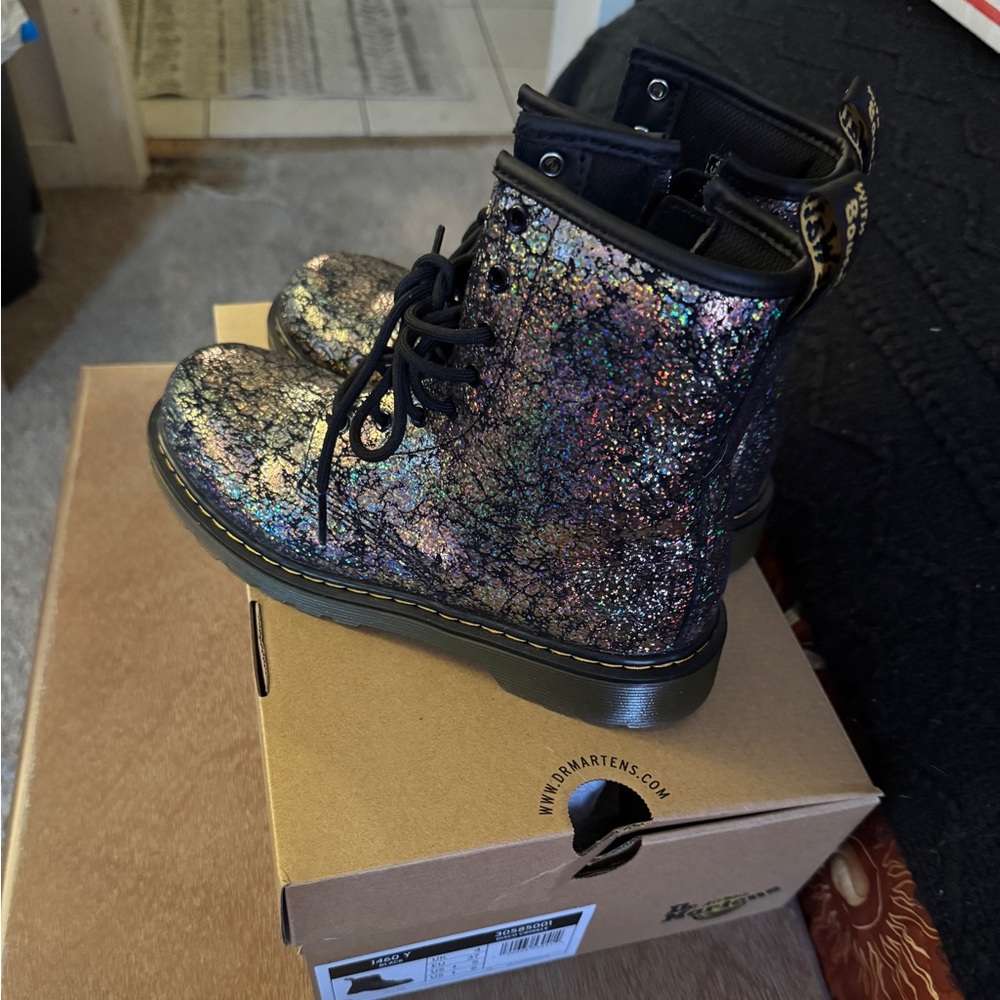 BRAND NEW, Iridescent/Black — Dr. Marten boots, size 6 - Picture 2 of 4
